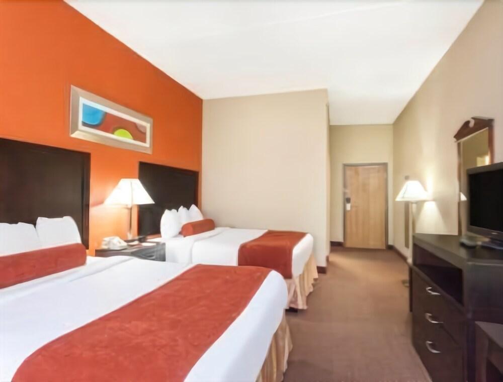 Hotel Clarion Pointe Franklin Exterior foto