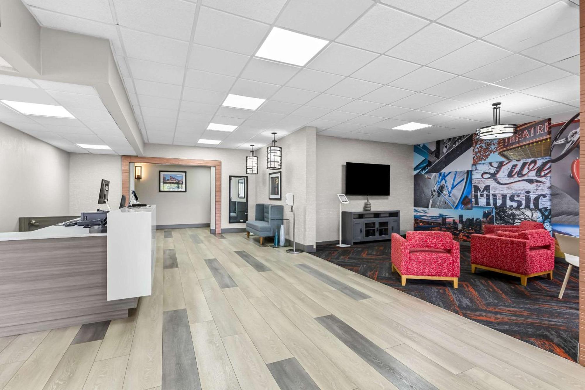 Hotel Clarion Pointe Franklin Exterior foto